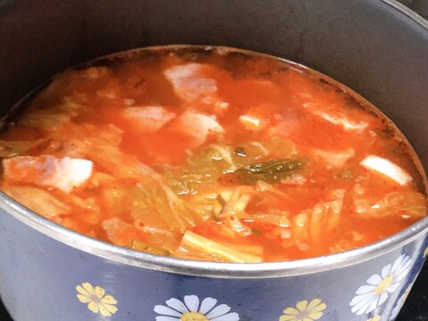 韓国家庭の味★夏にも◎材料3つシンプルなキムチチゲ